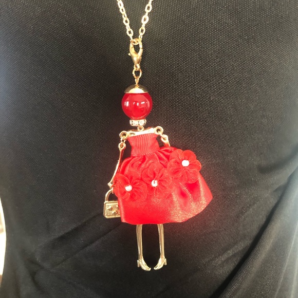 Baby Doll Long Necklace - Picture 8 of 9